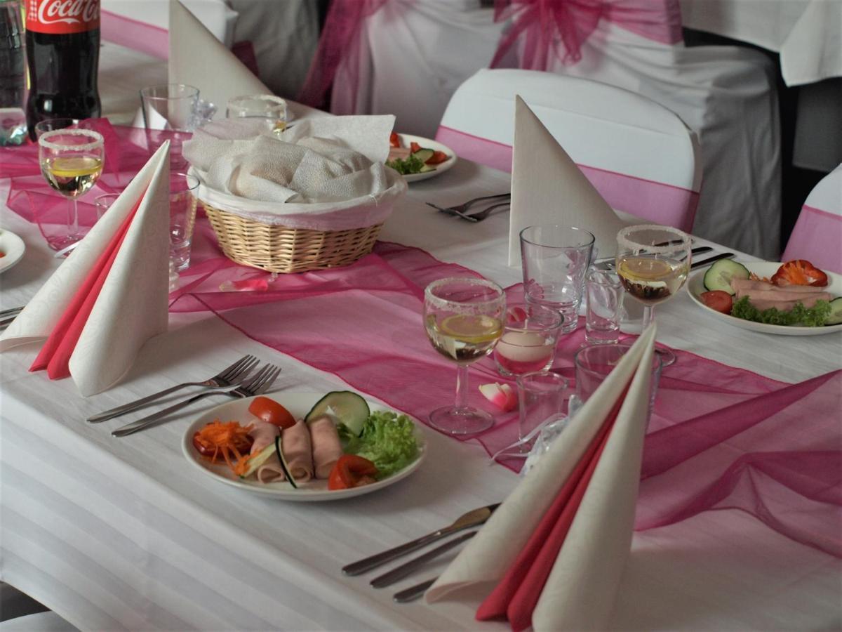 Bed and Breakfast Salur Nové Zámky Exterior foto