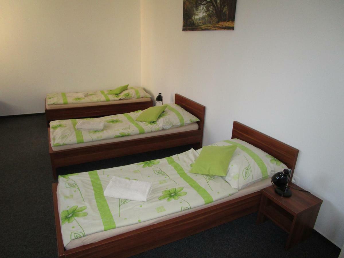 Bed and Breakfast Salur Nové Zámky Exterior foto